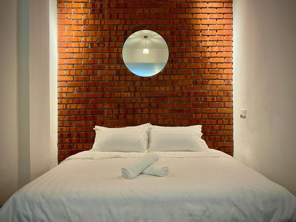 Dosomething Guest House 8 Ipoh Esterno foto